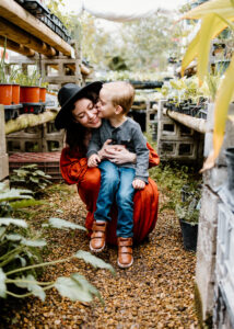 austin family texas photography session in greenhouse