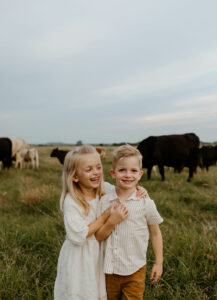 texas family photos with cows